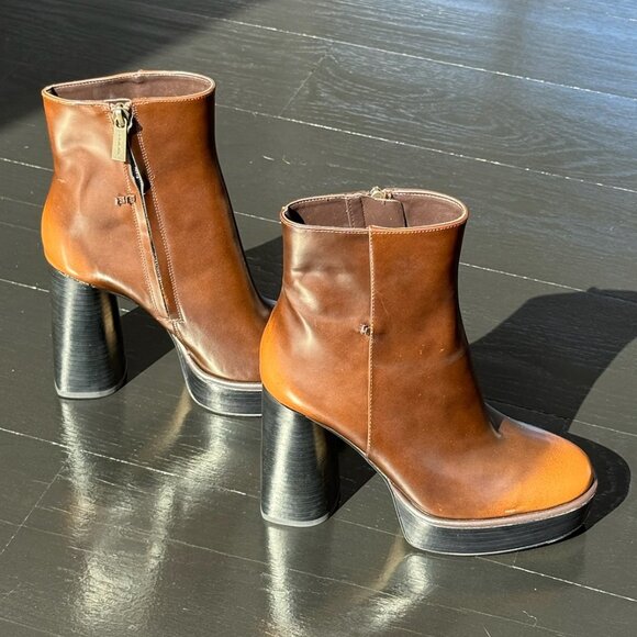 Brown Micheal Kors Heeled Leather Boots - Picture 2 of 8